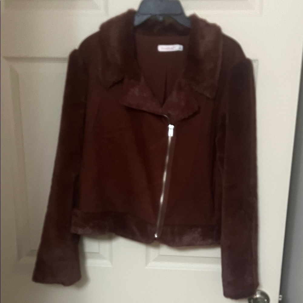 Shoe Dazzle Burgundy Teddy zip double breasted Jacket
